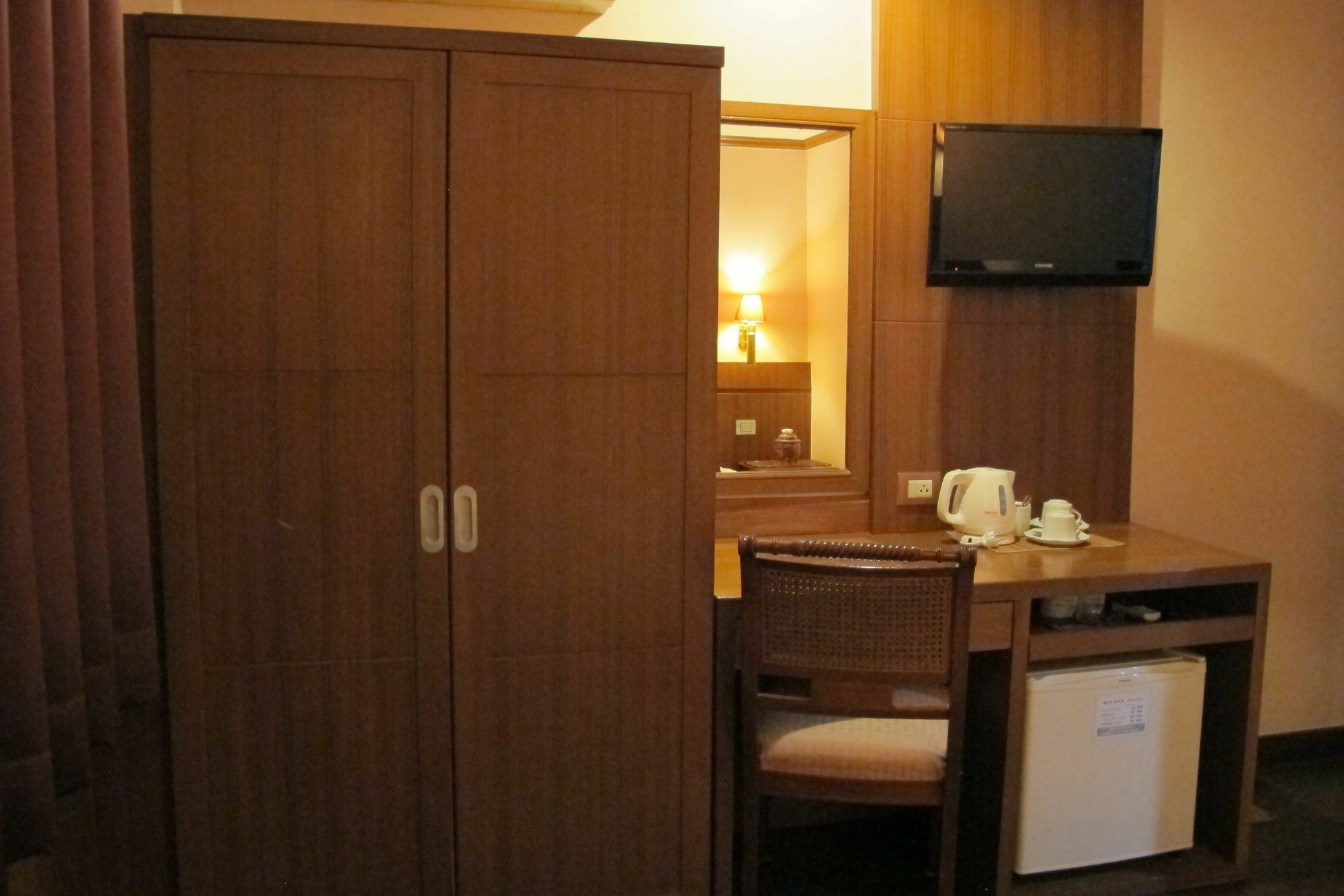 Travel Lodge Surawong (Adults Only) 방콕 외부 사진