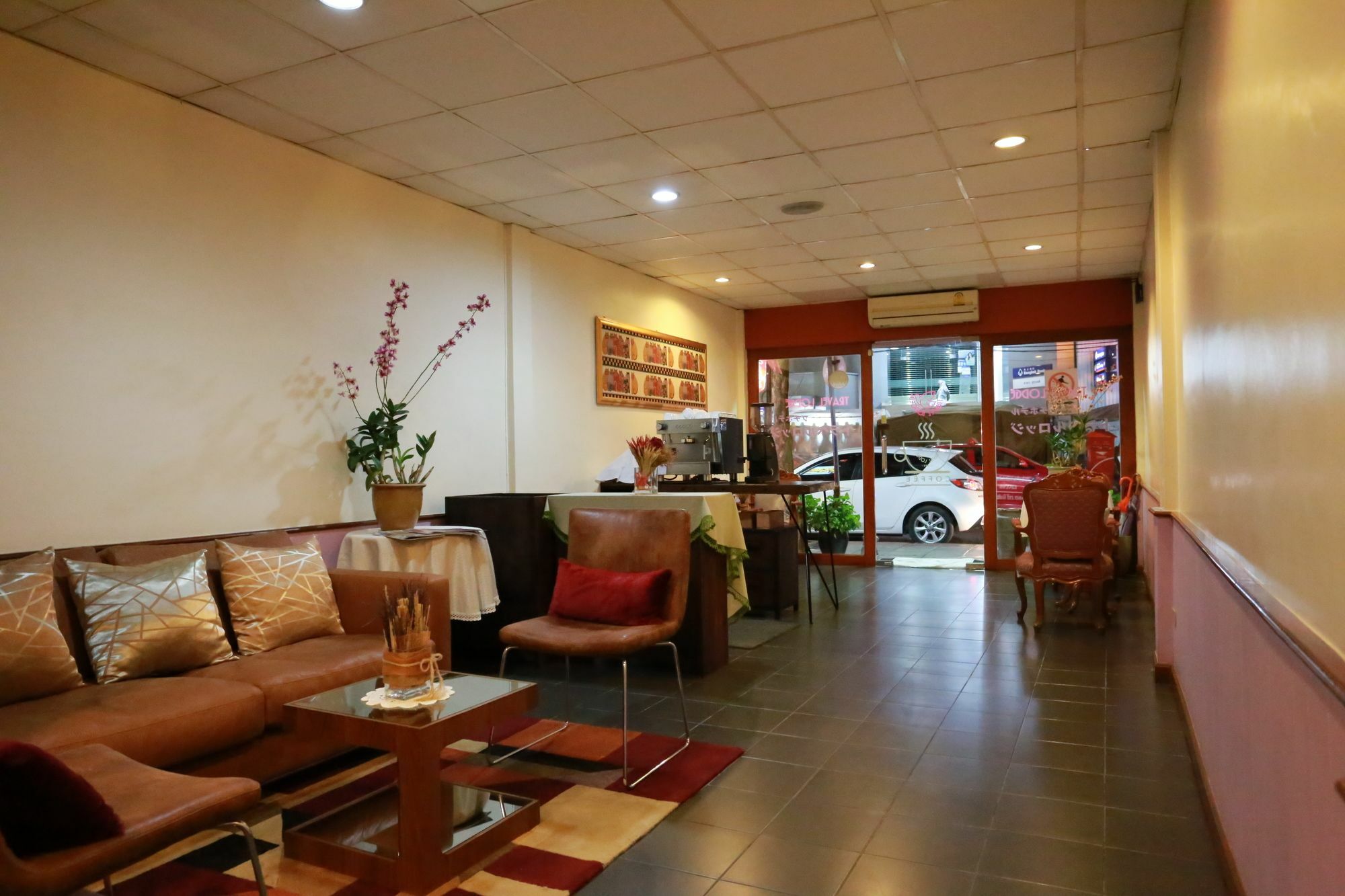 Travel Lodge Surawong (Adults Only) 방콕 외부 사진