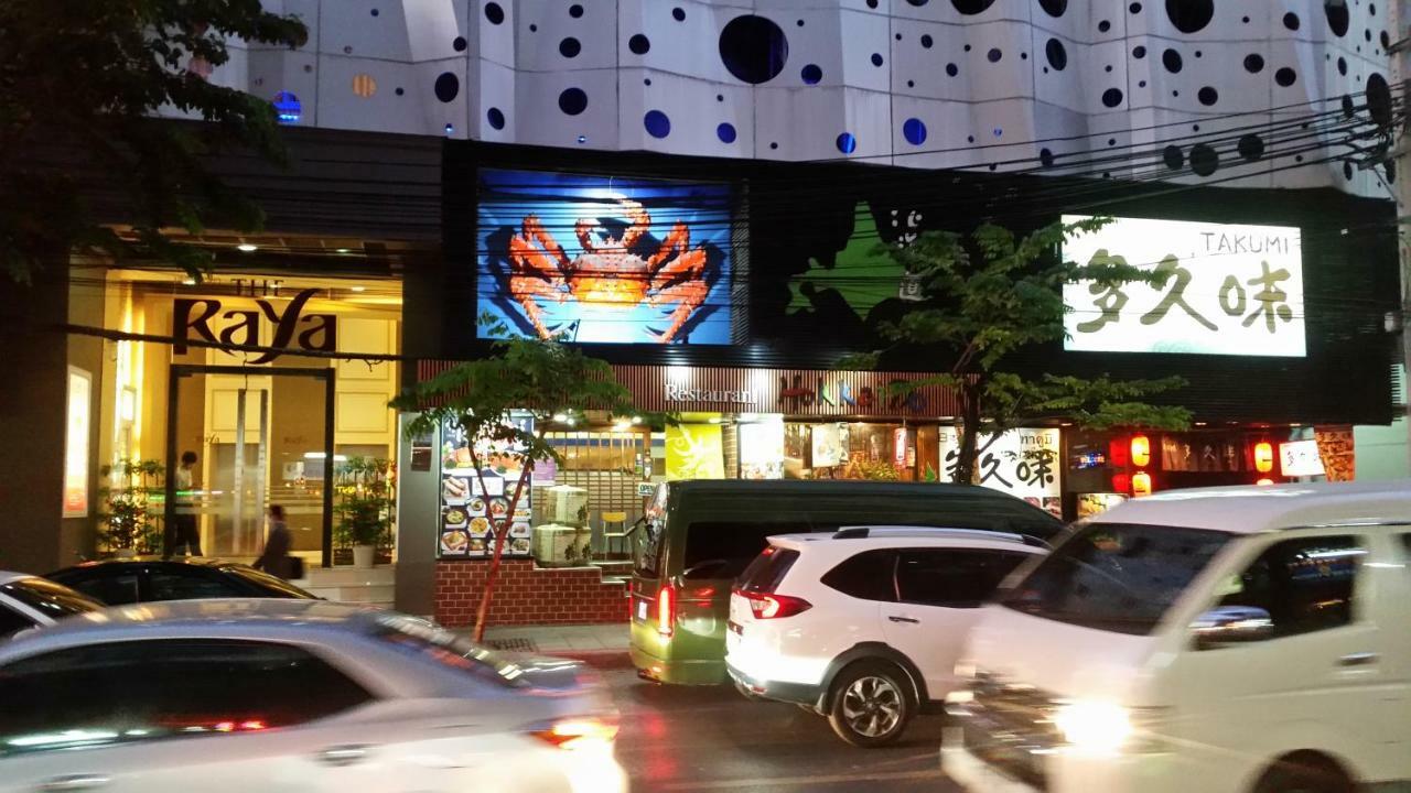 Travel Lodge Surawong (Adults Only) 방콕 외부 사진